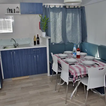 Happy Camp Mobile Homes In Camping Karavomilos Beach Sami  Extérieur photo