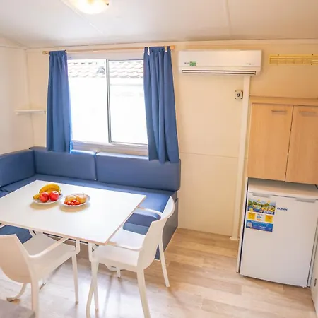 Happy Camp Mobile Homes In Camping Karavomilos Beach Sami  Extérieur photo