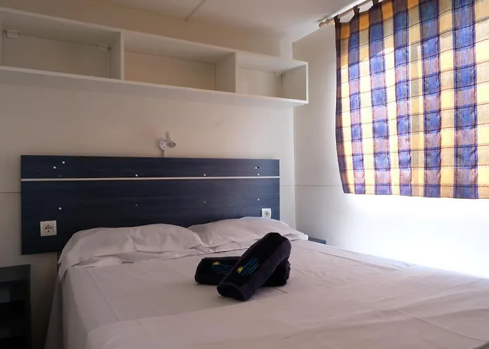 Happy Camp Mobile Homes In Camping Karavomilos Beach