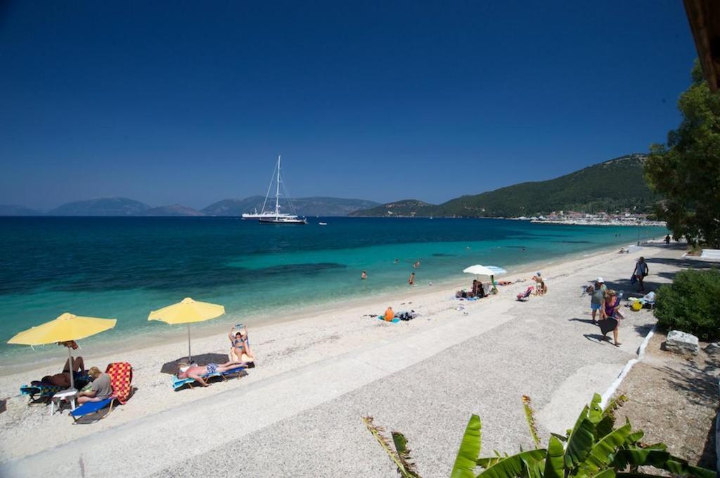 Happy Camp Mobile Homes In Karavomilos Camping Sami (Kefalonia)